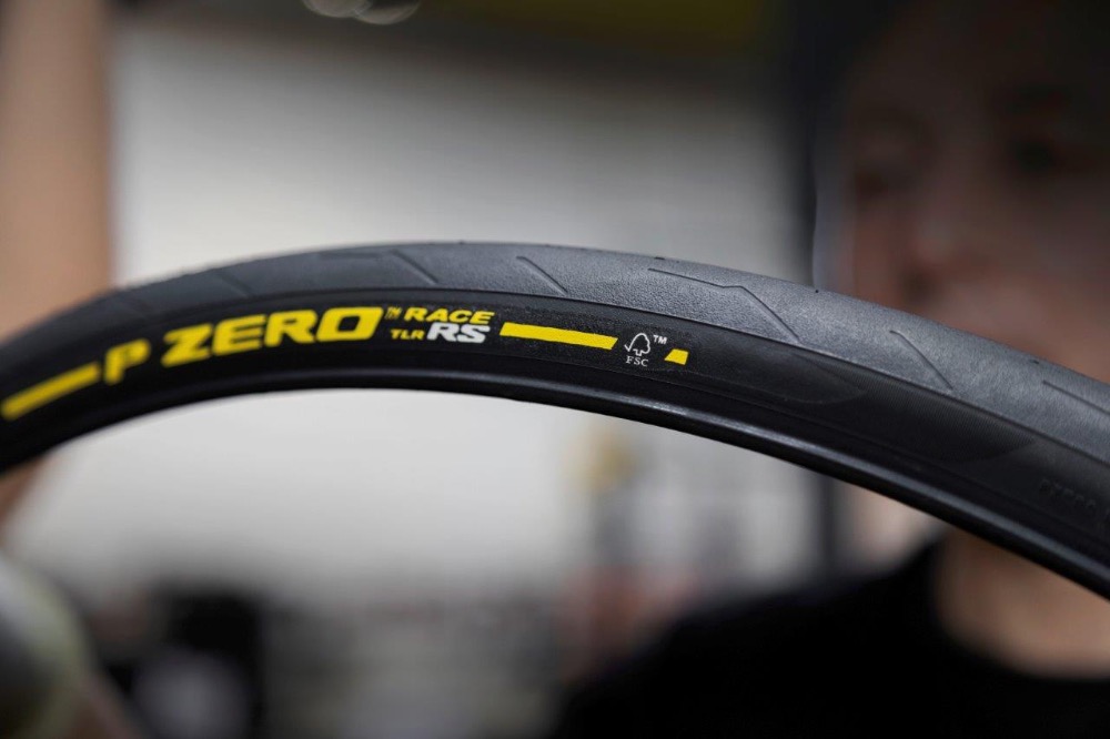 pneus Pirelli P Zero